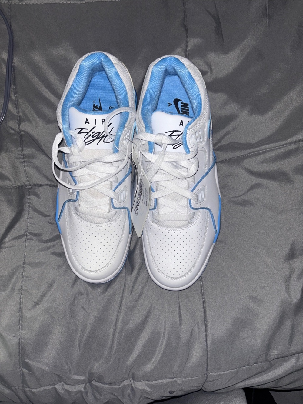 Nike Men’s air flight 89 White and Light Blue Low-Top Sneakers - Picture 3 of 5